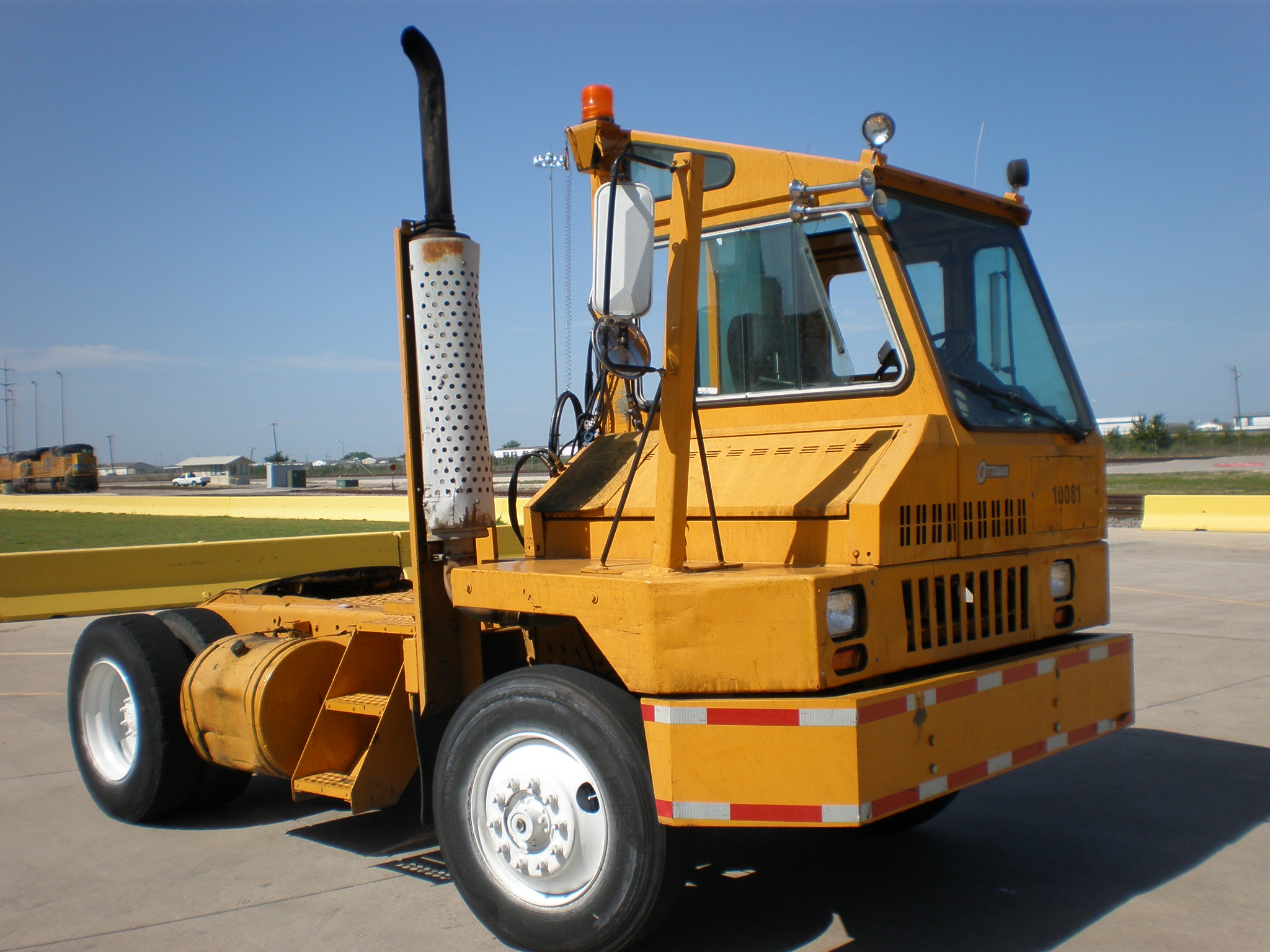 jockey truck